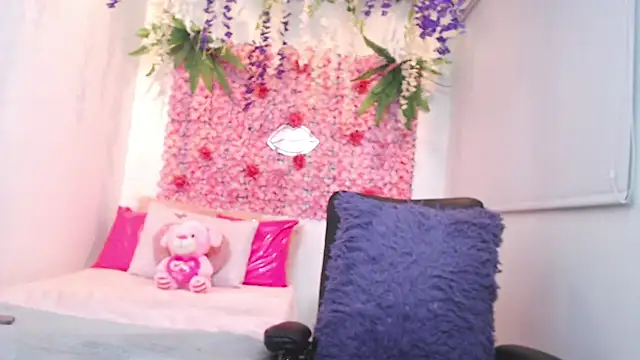 BLONDE SEXYHOT online show from 10-28-25, 10:31