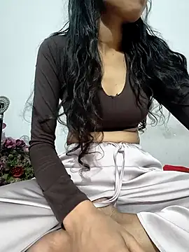 Snapshot of catreena chatting on 10-17-25, 06:53 catreena online show from 10-17-25, 06:53