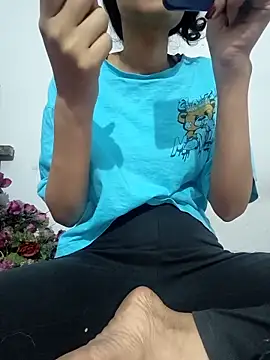 Snapshot of catreena chatting on 10-16-25, 06:49 catreena online show from 10-16-25, 06:49