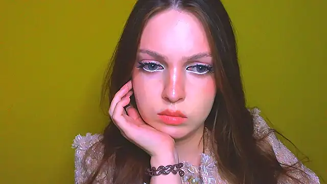 miss merciless  online show from 04-19-26, 06:21