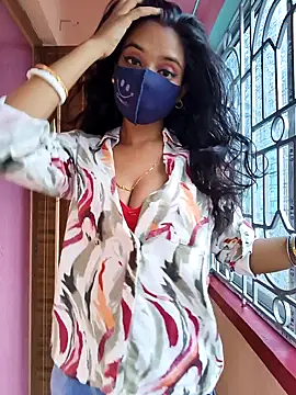 Snapshot of wild_bong_queen chatting on 10-28-25, 09:41 wild bong queen online show from 10-28-25, 09:41