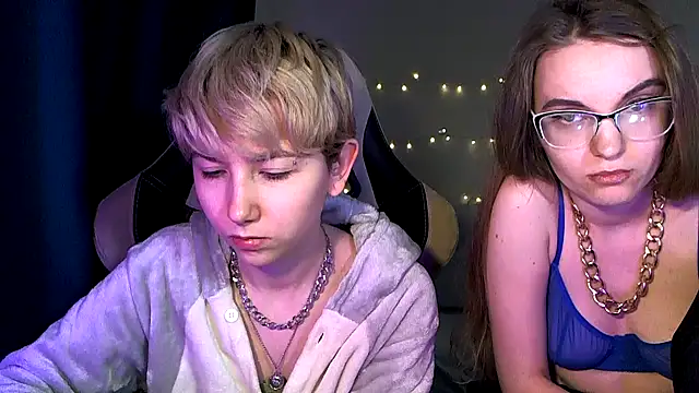 velvetvalkyries online show from 03-18-25, 02:50