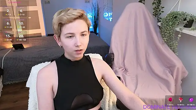 velvetvalkyries online show from 03-04-25, 05:13