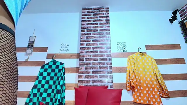 sofia fer online show from 11-10-25, 02:38