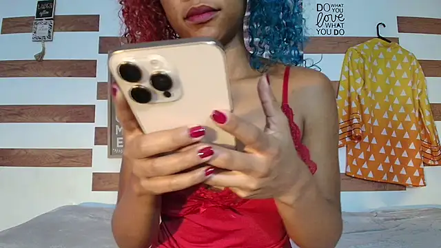 sofia fer online show from 11-28-25, 11:05