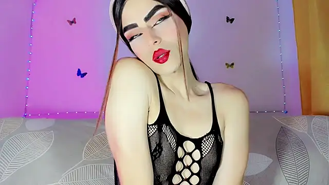 Snapshot of TatiGil chatting on 06-08-26, 07:14 TatiGil online show from 06-08-26, 07:14