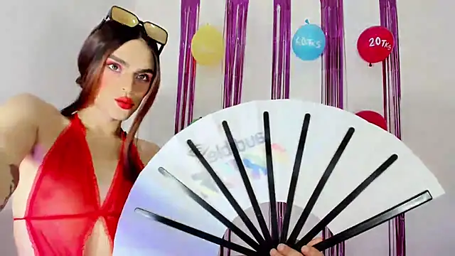 TatiGil online show from 09-30-25, 08:37