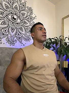 Snapshot of aaroncolombia chatting on 10-14-25, 10:16 aaroncolombia online show from 10-14-25, 10:16