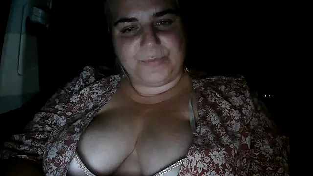 Snapshot of IvannaMystique chatting on 07-25-26, 08:37 IvannaMystique online show from 07-25-26, 08:37
