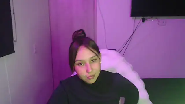 Skarlet Adams28 online show from 10-20-25, 11:16