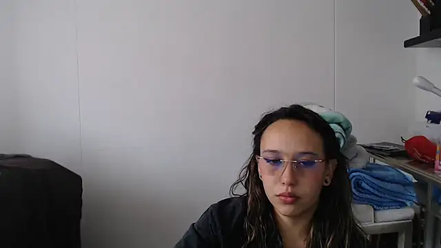 Skarlet Adams28 online show from 02-18-25, 06:58