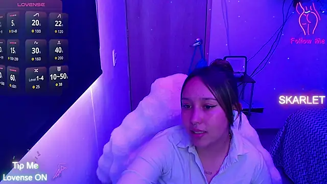 Skarlet Adams28 online show from 10-02-25, 07:39