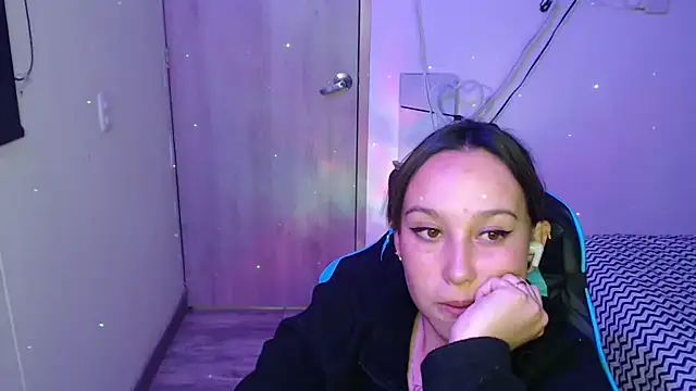 Skarlet Adams28 online show from 02-06-26, 03:02