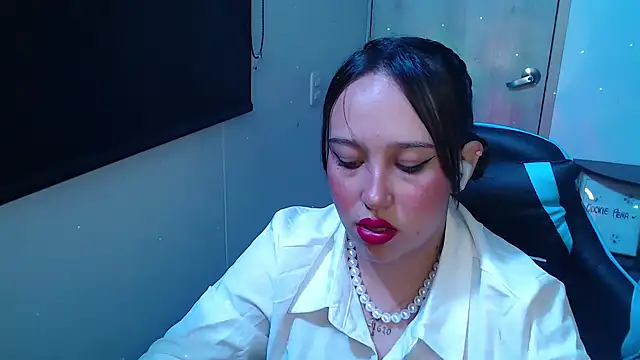 Skarlet Adams28 online show from 03-18-26, 09:15