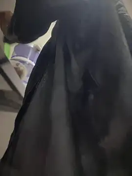 Snapshot of Thyana_LS chatting on 02-26-25, 01:00 Thyana LS online show from 02-26-25, 01:00