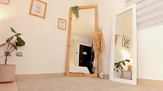 viooletaa online show from 03-22-25, 06:47