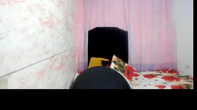 Snapshot of Brunette_sasha chatting on 05-31-26, 12:44 Brunette sasha online show from 05-31-26, 12:44
