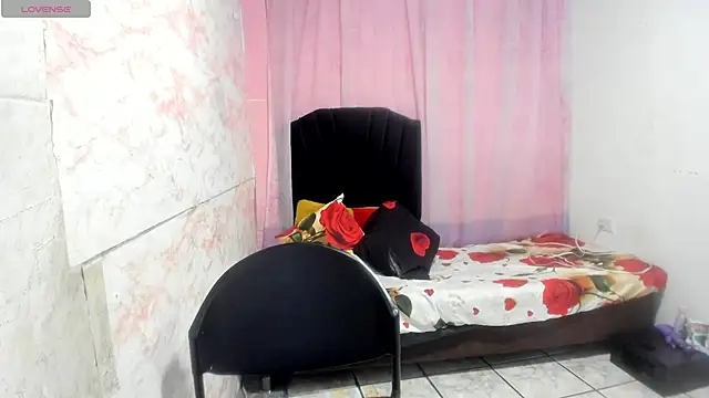 Snapshot of Brunette_sasha chatting on 06-05-26, 01:28 Brunette sasha online show from 06-05-26, 01:28