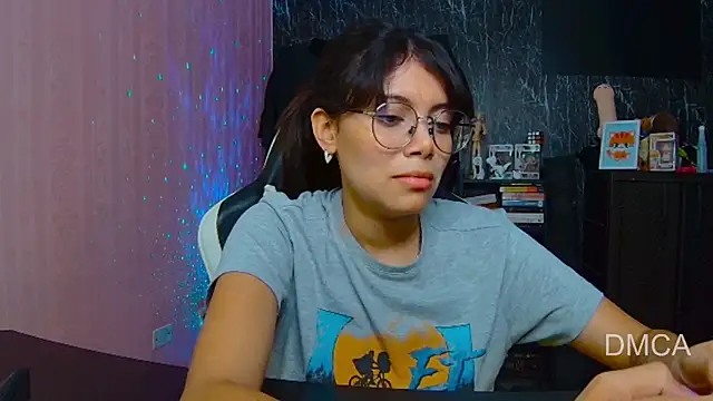 Snapshot of Drea_Foox chatting on 10-23-25, 02:54 Drea Foox online show from 10-23-25, 02:54