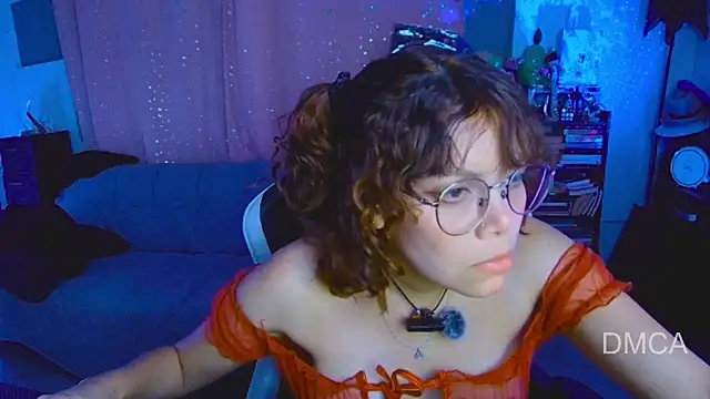 Snapshot of Drea_Foox chatting on 05-01-26, 03:22 Drea Foox online show from 05-01-26, 03:22