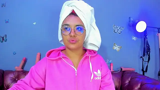 Kaira mosse online show from 04-19-26, 11:44
