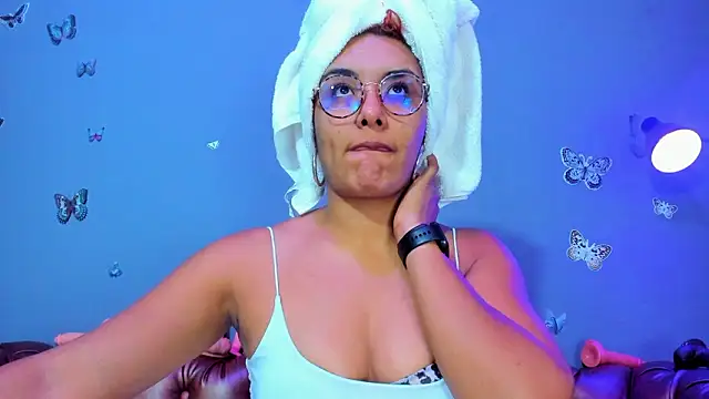 Kaira mosse online show from 03-14-26, 12:22