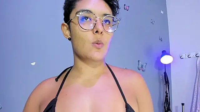 Kaira mosse online show from 10-23-25, 12:59