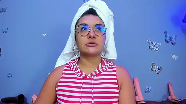 Kaira mosse online show from 12-18-25, 11:58