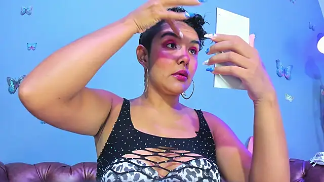 Kaira mosse online show from 10-04-25, 10:39