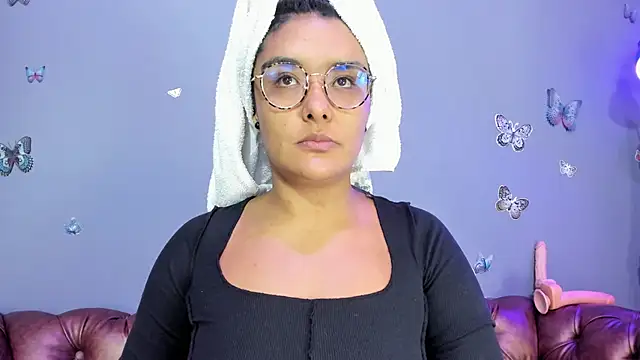 Kaira mosse online show from 10-22-25, 11:20