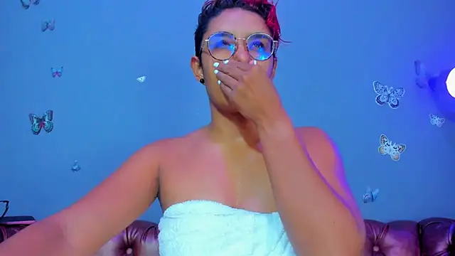 Kaira mosse online show from 04-28-26, 11:58