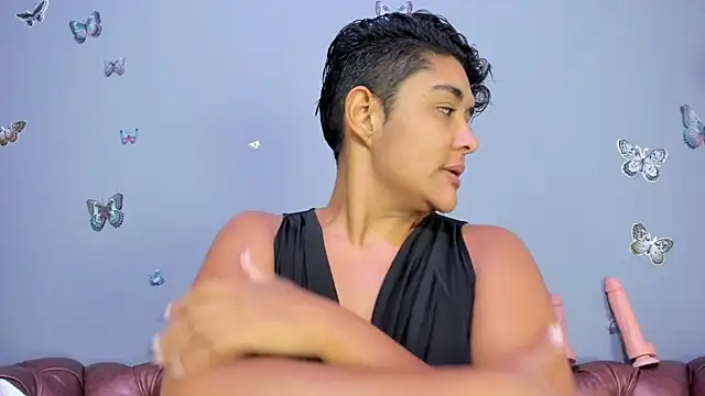 Kaira mosse online show from 10-14-25, 11:00