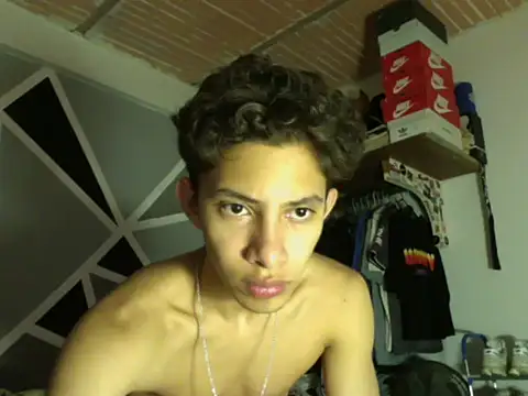 ferchitibellako online show from 11-20-25, 04:02