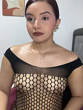 Snapshot of Melanyprada chatting on 05-15-26, 05:16 Melanyprada online show from 05-15-26, 05:16
