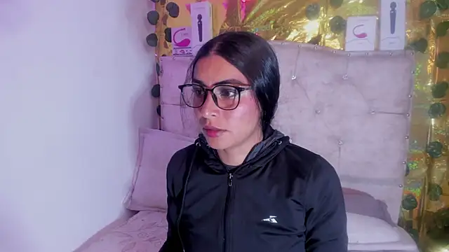 cristalconnorr online show from 04-23-26, 03:35