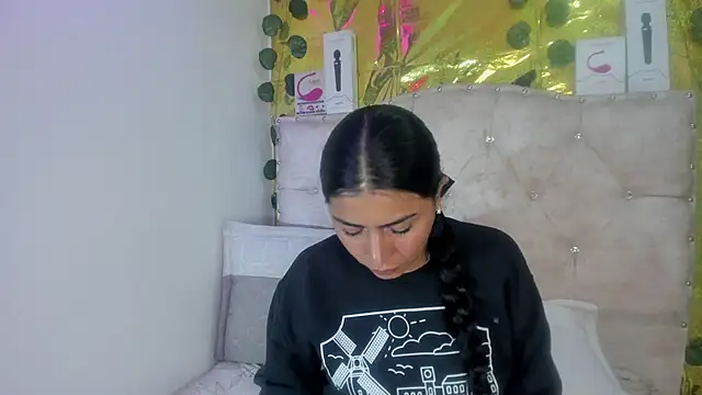 cristalconnorr online show from 05-14-26, 02:47