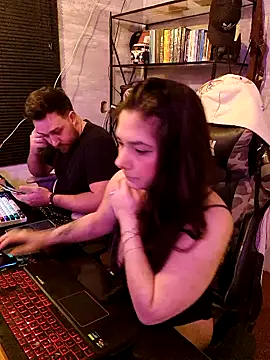 CoelhinhaGostosa online show from 11-22-25, 05:50