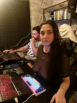 CoelhinhaGostosa online show from 12-16-25, 07:45