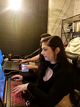 CoelhinhaGostosa online show from 12-04-25, 07:07