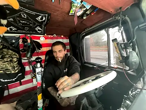 XMeF10 online show from 12-05-25, 07:45