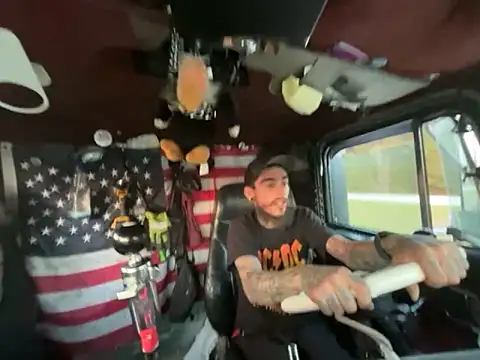 XMeF10 online show from 03-27-26, 11:11