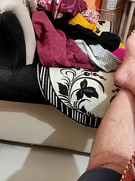 Snapshot of Akhil3290 chatting on 04-01-26, 04:37 Akhil3290 online show from 04-01-26, 04:37