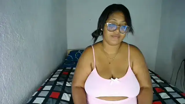 miajoseph  online show from 01-07-26, 03:55