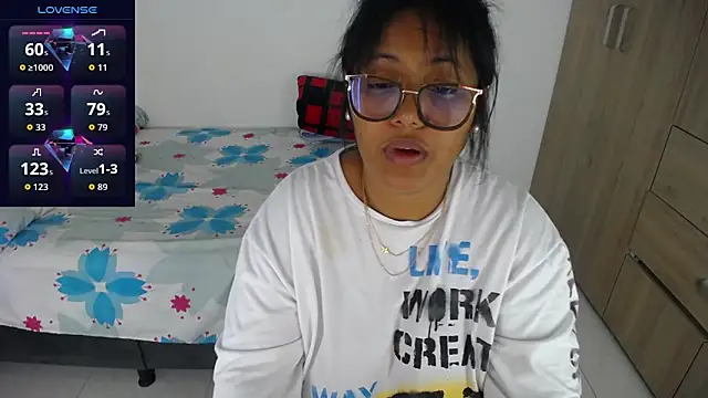 miajoseph  online show from 09-29-25, 03:57