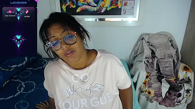 miajoseph  online show from 03-19-25, 04:47