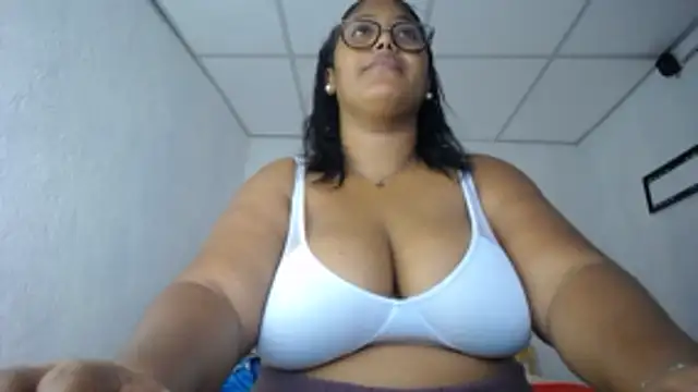 miajoseph  online show from 03-12-26, 05:02