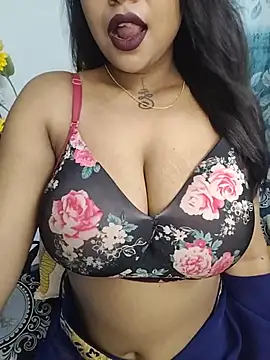 Snapshot of Sexy_Anika-for_you chatting on 06-17-26, 06:13 Sexy Anika-for you online show from 06-17-26, 06:13
