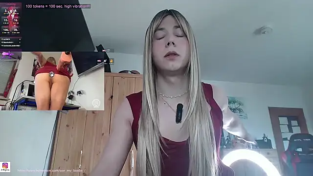 Snapshot of See_my_Boobs_ chatting on 04-03-26, 10:22 See my Boobs online show from 04-03-26, 10:22