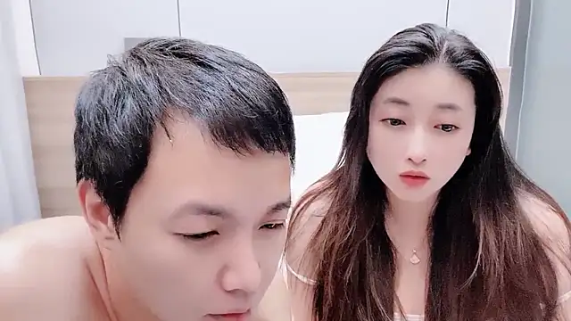 Snapshot of Lulu-y chatting on 01-03-25, 05:20 Lulu-y online show from 01-03-25, 05:20