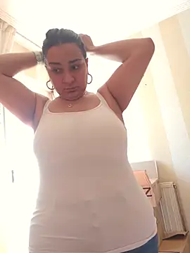 paulinaDiaz1 online show from 05-23-26, 08:46